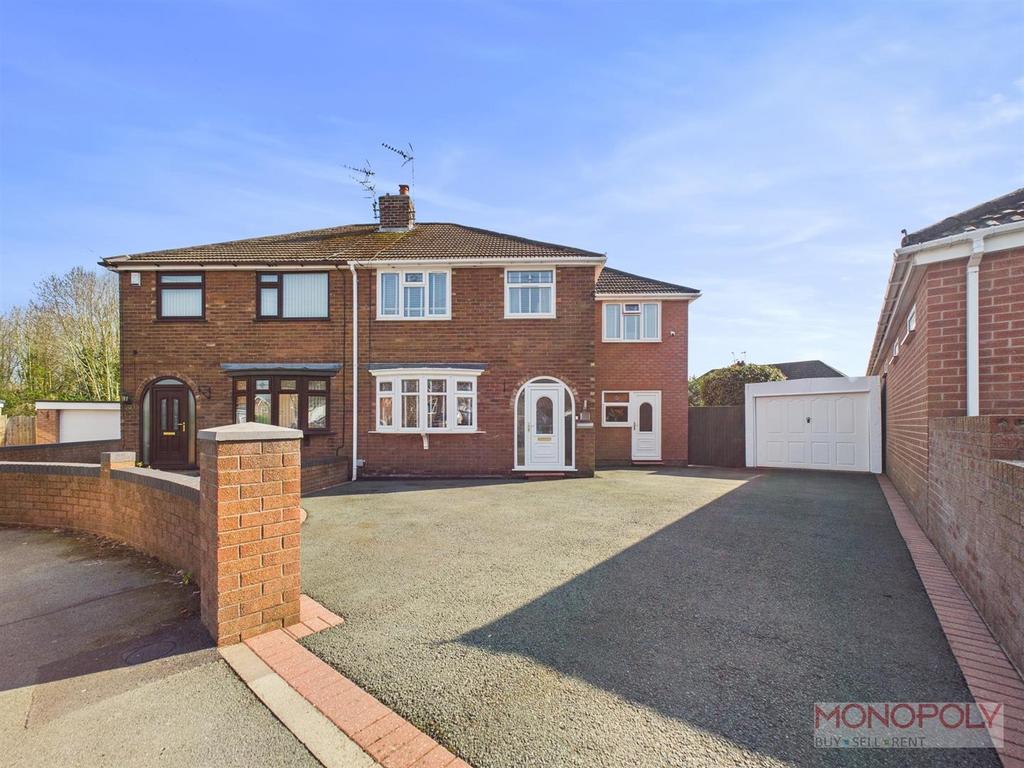 CAM01979 G0-PR0418-STILL032.jpg