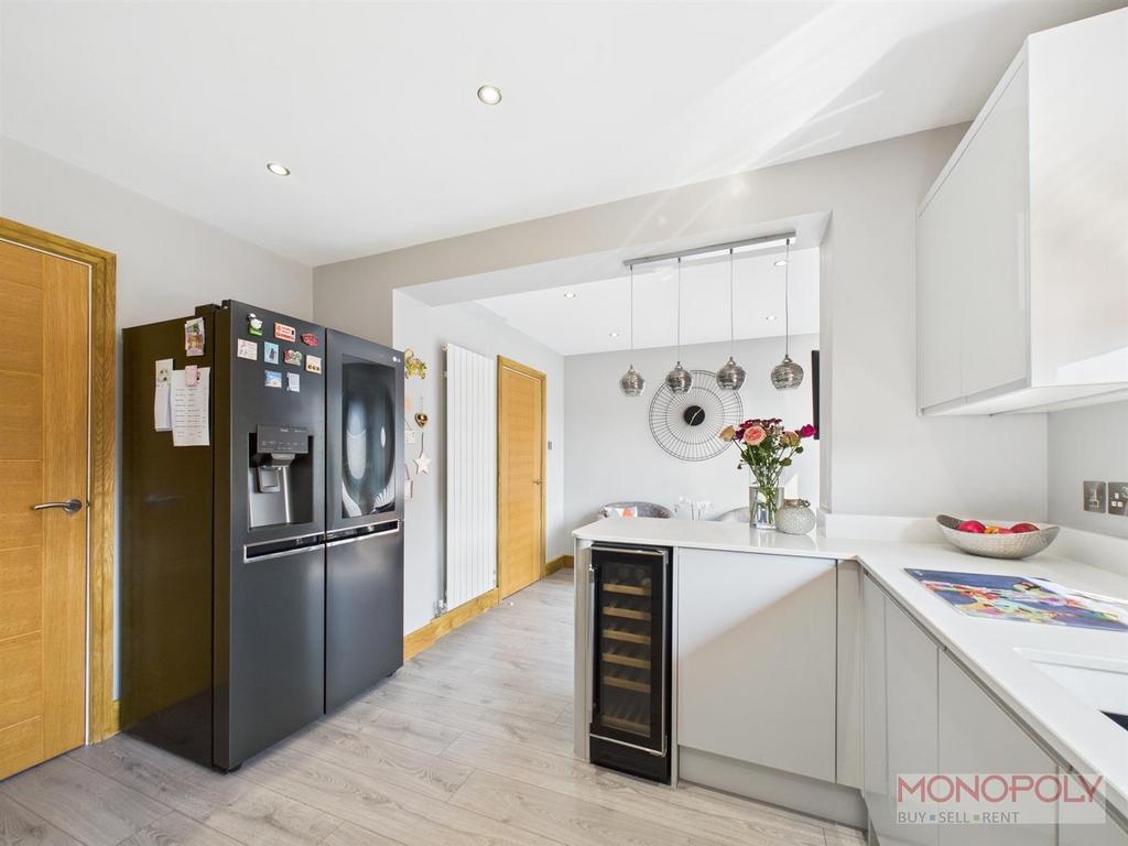 CAM01979 G0-PR0418-STILL004.jpg