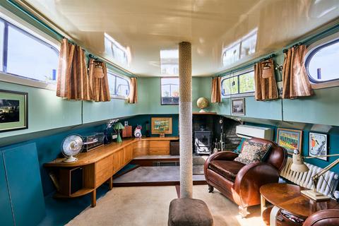 1 bedroom houseboat for sale, Thistleworth Marine, Isleworth, TW7