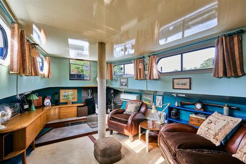 1 bedroom houseboat for sale, Thistleworth Marine, Isleworth, TW7