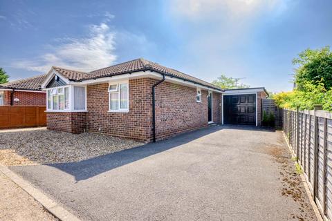 6 Lymington Gate, Caversham, Reading, RG4 7JT