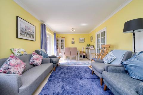 6 Lymington Gate, Caversham, Reading, RG4 7JT