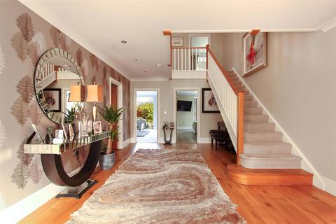 8 Barncroft Road, Berkhamsted, HP4 3NL