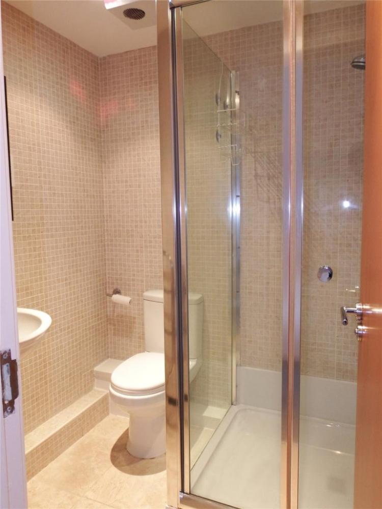 Ensuite1