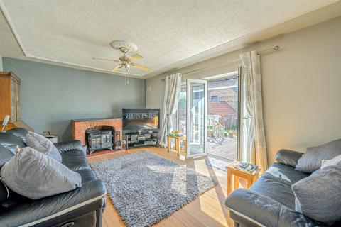undefined, School Road, Himley, DY3 4LG