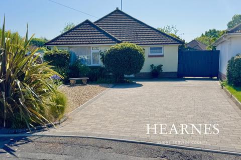 5 Box Close, Poole, BH17 7AR