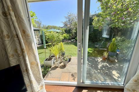 5 Box Close, Poole, BH17 7AR