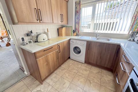 5 Box Close, Poole, BH17 7AR