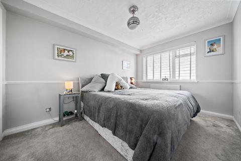 Flat 38, Dunbar Court, 2a Carshalton Grove, Sutton, SM1 4NQ