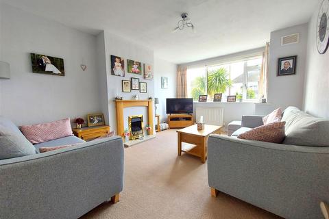 64 Buttermere Road, Stourport-on-severn, DY13 8NX