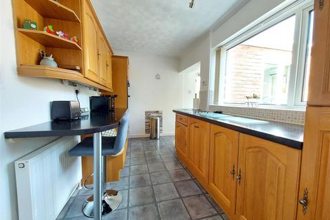64 Buttermere Road, Stourport-on-severn, DY13 8NX
