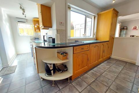 64 Buttermere Road, Stourport-on-severn, DY13 8NX