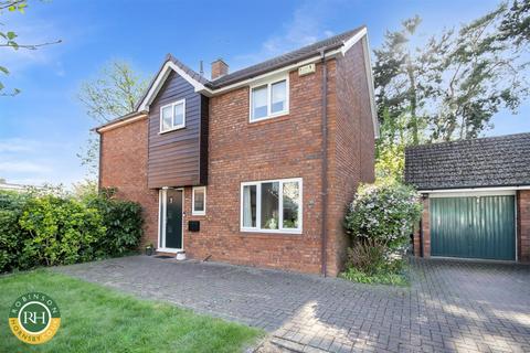 4 bedroom detached house for sale, Airedale Avenue, Tickhill, Doncaster