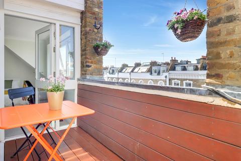 3 bedroom apartment for sale, Gloucester Avenue, Primrose Hill