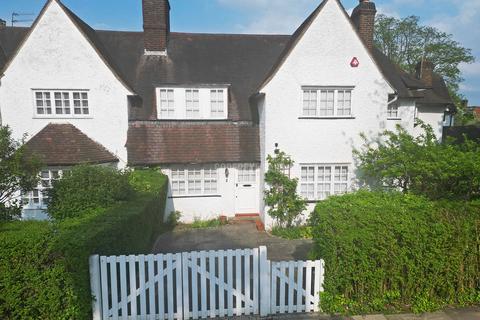 4 bedroom semi-detached house for sale, Hampstead Garden Suburb NW11