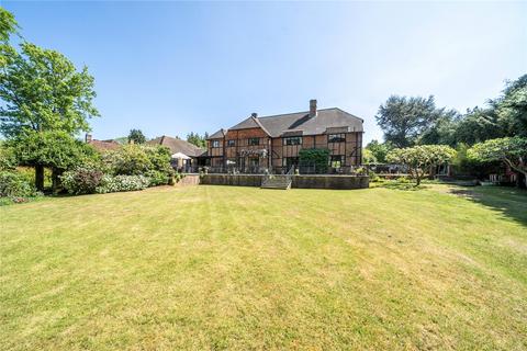 Herons Court Carrick Lane, Yateley, GU46 6XN