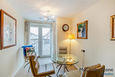 2 bedroom apartment for sale, 18 Cwrt Gloddaeth, Gloddaeth Street, Llandudno