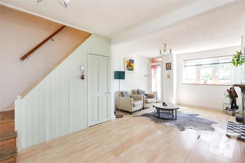 32 Marks Road, Romford, RM7 7AH