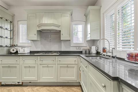 undefined, Camlet Way, Hadley Wood