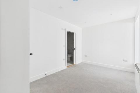 1 bedroom apartment for sale, Fully renovated 1 bedroom Apt in a town centre location