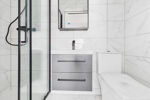 1 bedroom apartment for sale, Fully renovated 1 bedroom Apt in a town centre location