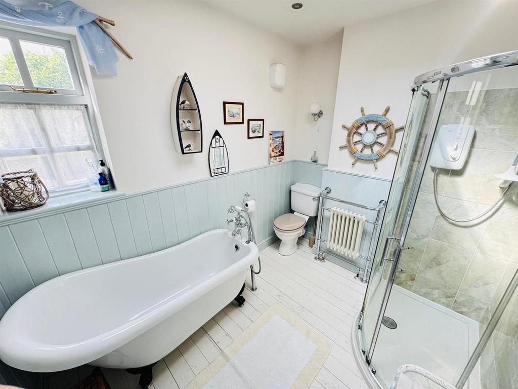 Family bathroom