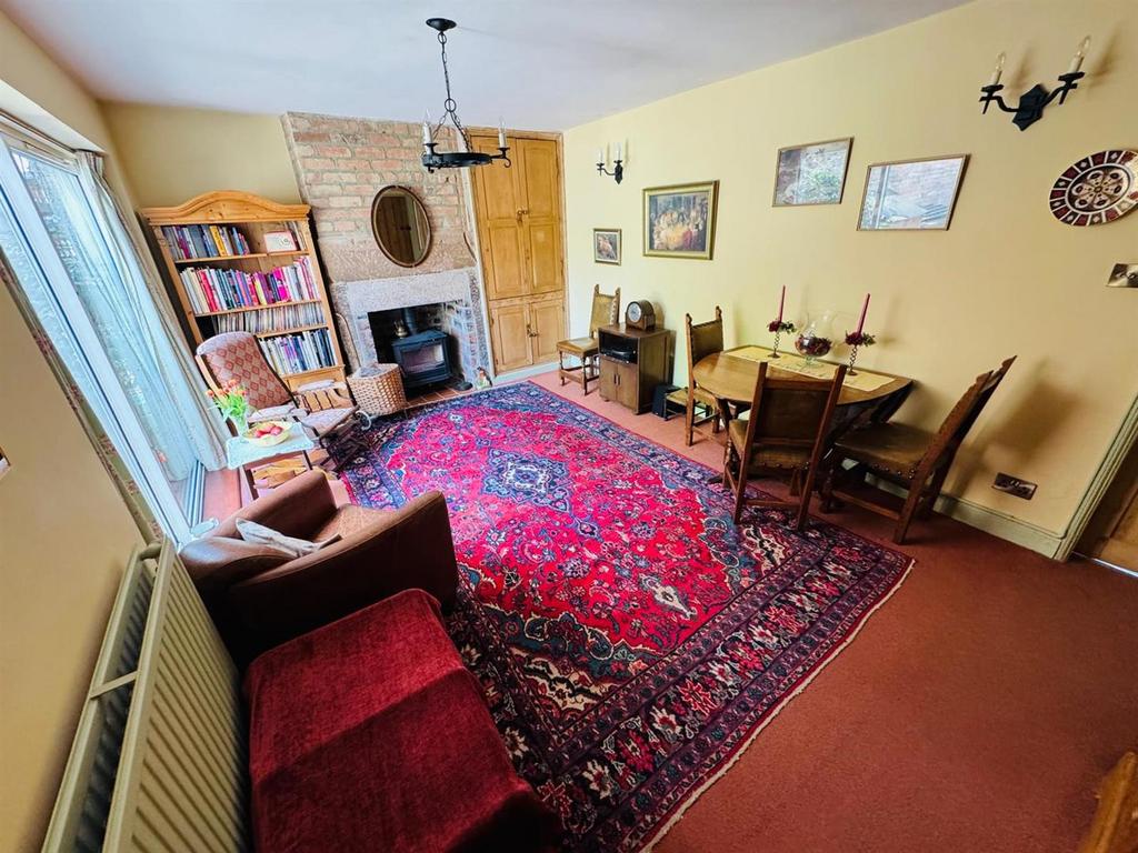 Dining room/sitting room