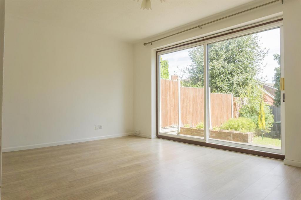 Living Room.jpg