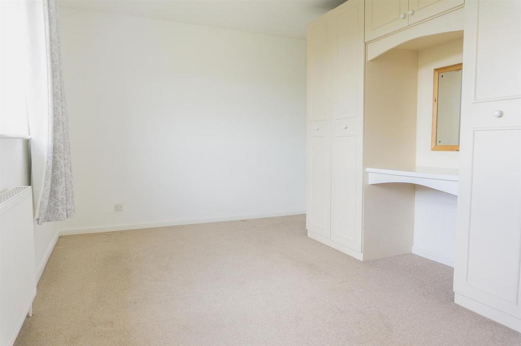 Bedroom 1.jpg
