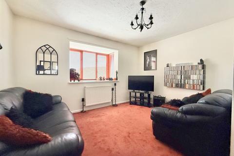 4 bedroom end of terrace house for sale, Shillingstone Gardens, Parkstone, Poole, BH12