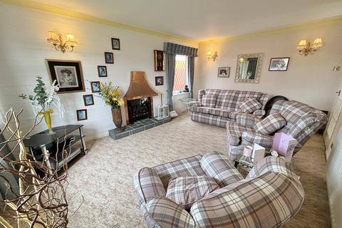 3 bedroom bungalow for sale, Fir Tree Place, Cleveleys FY5