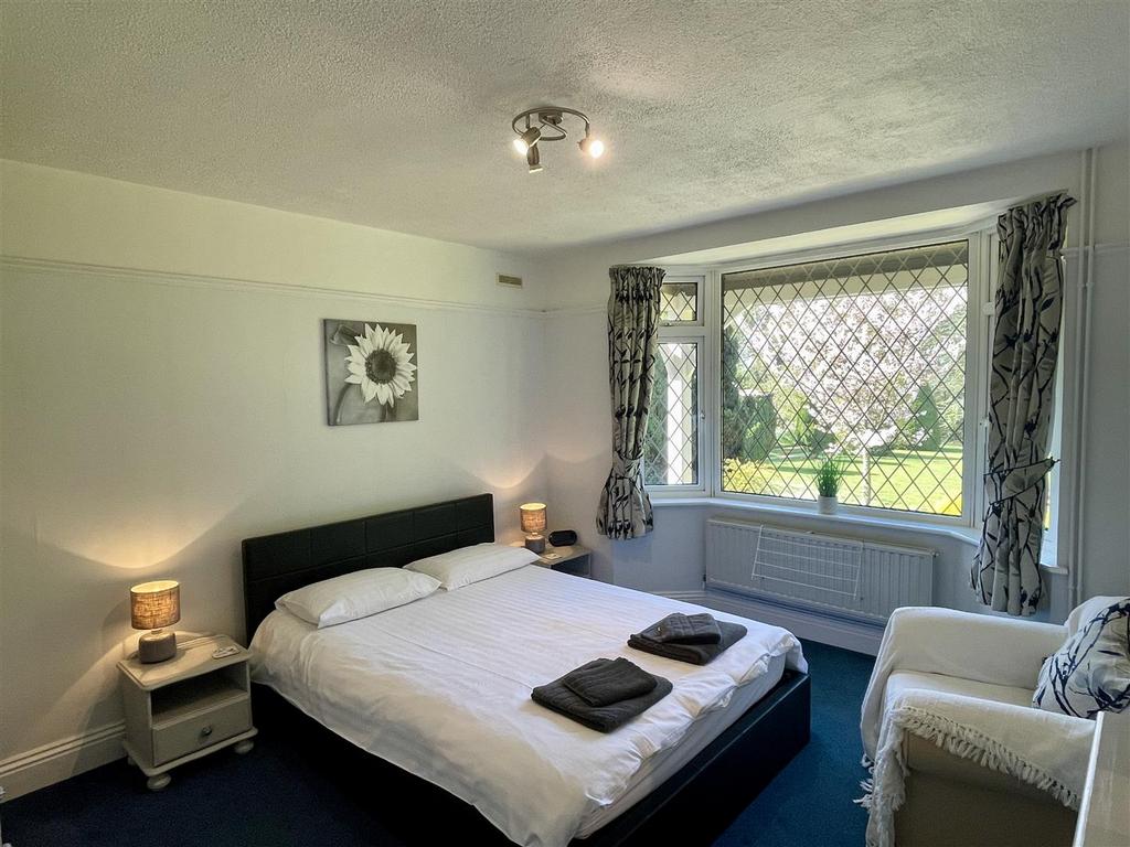 Bedroom 1.JPEG
