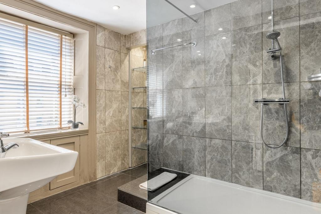 Generous family bathroom