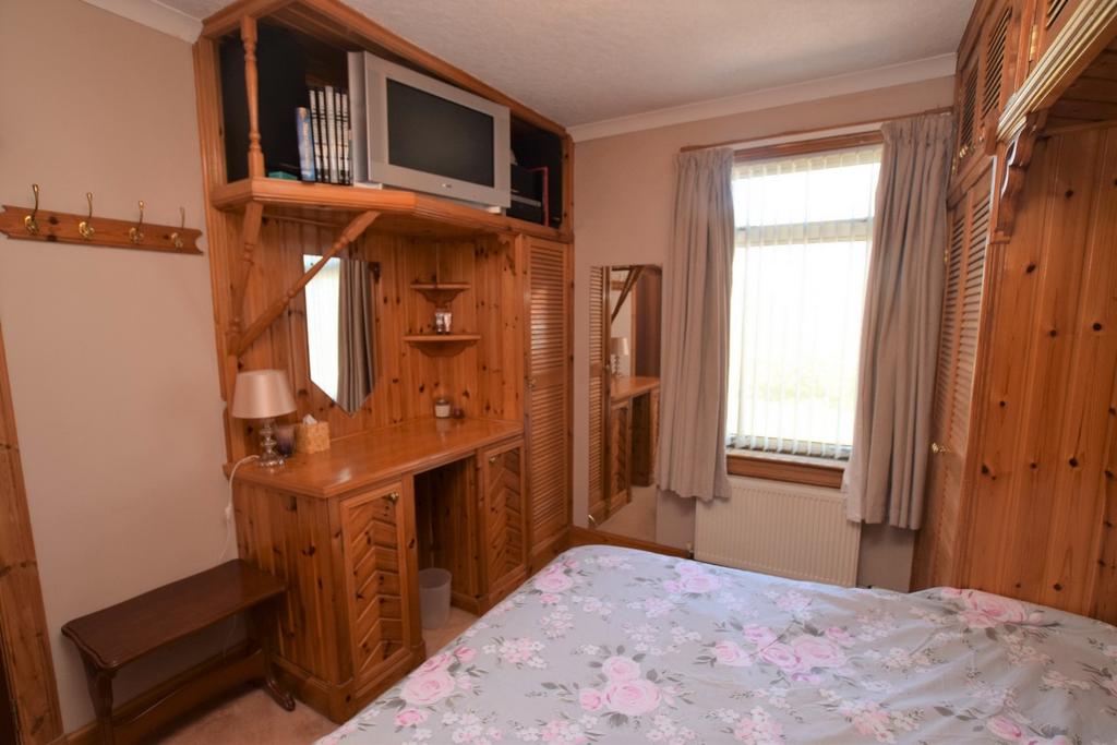 4 Ingleston Crescent, New Abbey, Dumfries, DG2 8 DD