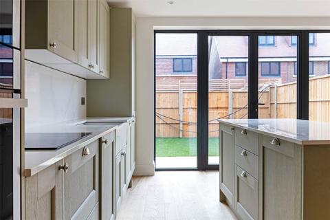 4 bedroom detached house for sale, London Road, Hindhead GU26
