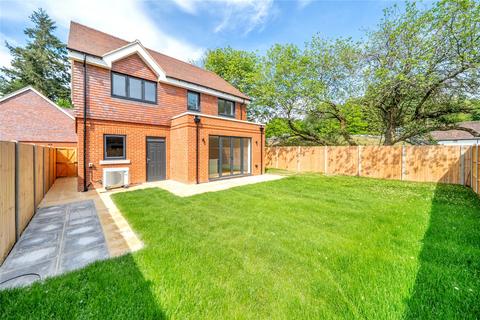 4 bedroom detached house for sale, London Road, Hindhead GU26