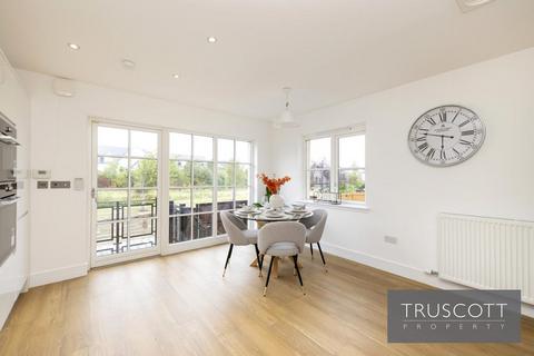 18 Canalside, Ratho, Newbridge, EH28 8JS