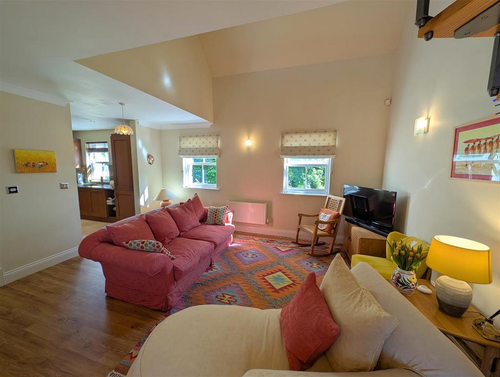 Lounge/dining room