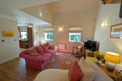 3 bedroom apartment for sale, Waldridge Hall Court, Chester Le Street