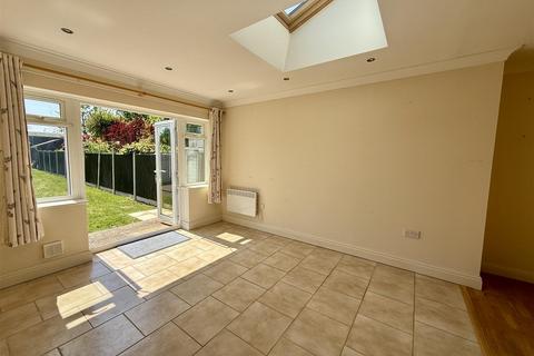 3 bedroom semi-detached house for sale, Church Road, Gurnard, Cowes