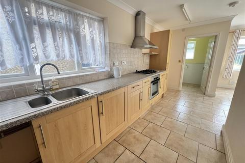 3 bedroom semi-detached house for sale, Church Road, Gurnard, Cowes