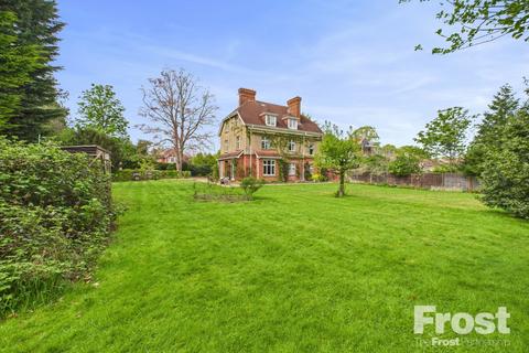 undefined, The Avenue, Ascot, Berkshire, SL5