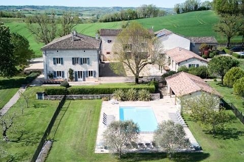 13 bedroom country house, Cahuzac-Sur-Vere, Tarn, France
