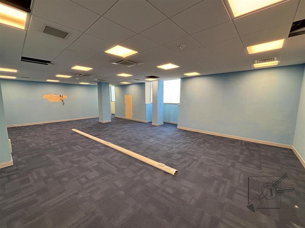 First floor 78 New Road-11.jpg