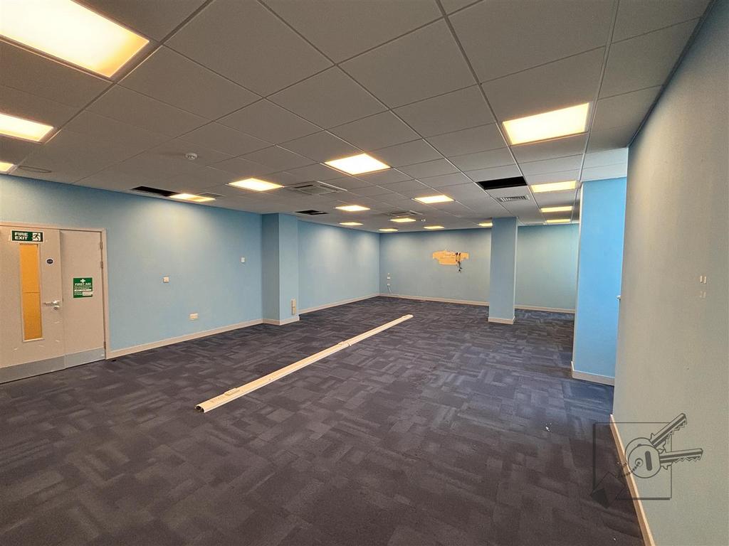 First floor 78 New Road-10.jpg