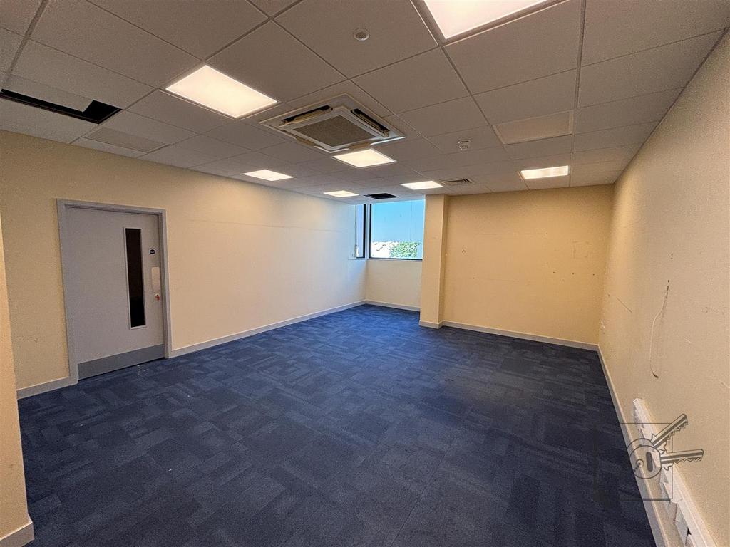 First floor 78 New Road-07.jpg