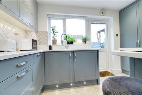 63 Berry Hill, Hednesford, Cannock, WS12 1UJ