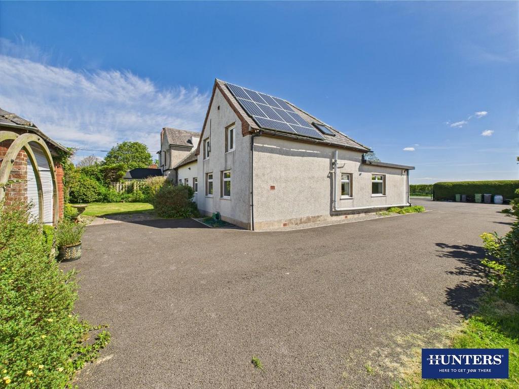 Driveway/Parking