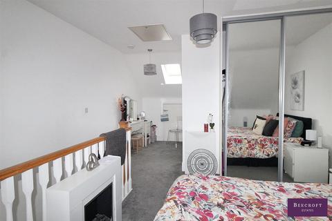 14 Barrow Way, Laughton Common, Sheffield, S25 3AB