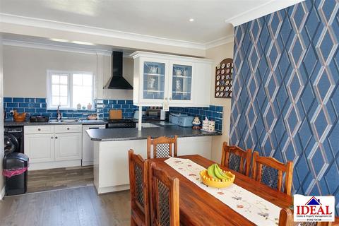 53 Charles Street, Carcroft, Doncaster, DN6 8AZ